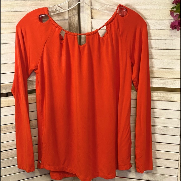 Women’s Fabletics Orange Long Sleeve Top - Picture 8 of 8